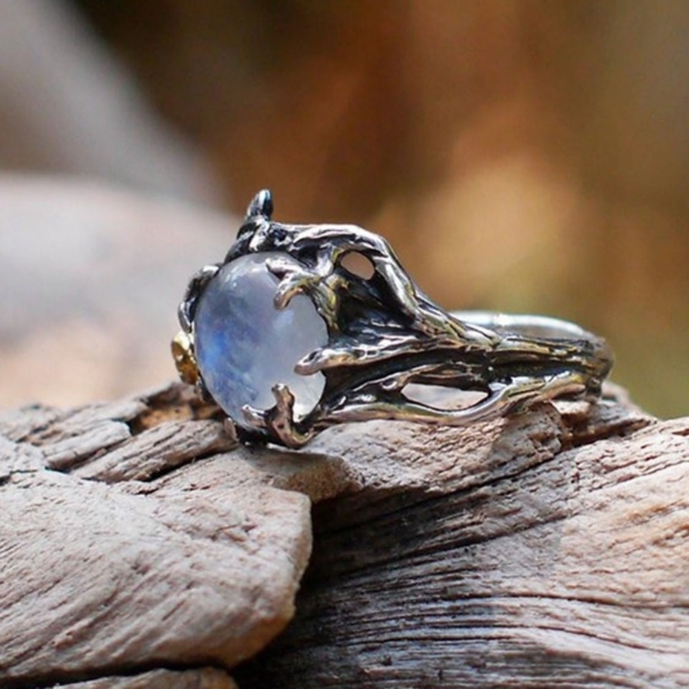 Vintage Rose Moon Crystal Ring - Picture 2 of 4